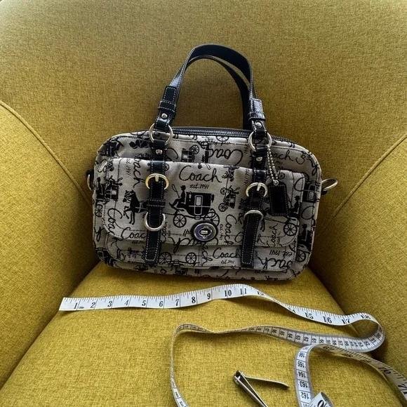 Coach Turnlock Black and Gray Women's Bag coach and buggy images - Picture 4 of 12